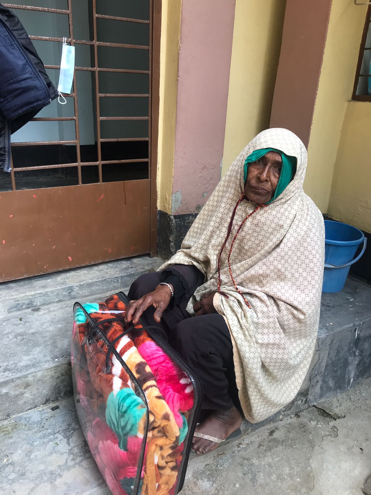 winter cloth distribution .AQF2026-blanket